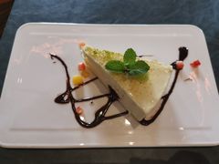 覆盆子芝士蛋糕-YUE·6·西式融合餐厅(外滩六号店)