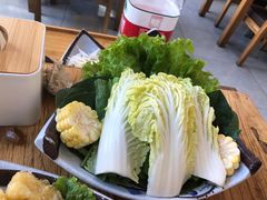-毛辣果·贵州红酸汤牛肉火锅(西单店)