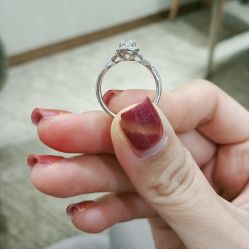 点击看大图 -钻石小鸟钻戒婚戒定制(石路店)