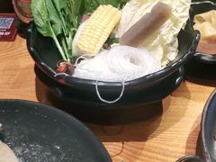 -呷哺呷哺(普陀乐购真北店)