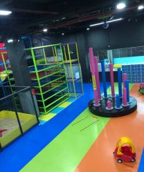 -蹦贝运动中心·蹦床·攀岩·闯关(龙岗店)