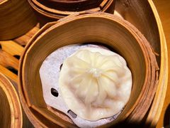 鸡汁鲜肉小笼汤包-南小馆(迪士尼小镇店)