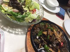 -雍沪里·沪湘融合菜( 康桥店)