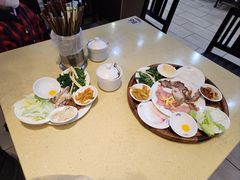 -桥香园云南过桥米线(金马碧鸡店)