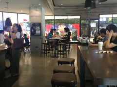 大堂-星巴克(东莞莞城万科中心店)