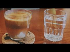 -Be Lived Cafe比例咖啡(摩天轮店)