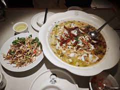 -江渔儿酸菜鱼专门店(明珠广场店)
