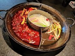 -渝涯重庆豆花老火锅(中赢国际店)
