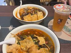 -丽丽三鲜螺蛳粉(田林路店)