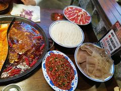 -萍姐火锅·公路夜市(武汉首店)