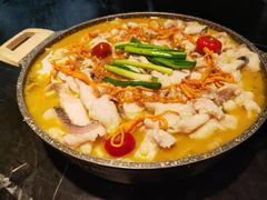 -山城外·非遗酸菜鱼(财富中心店)