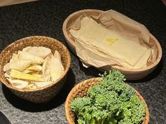 -三出山火锅(南京万象天地店)