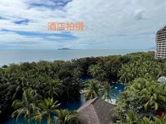 -三亚湾海居铂尔曼度假酒店