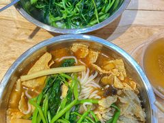 -柳州肥姨妈大骨螺蛳粉(沙河店)