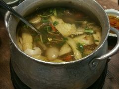 -大头虾越式风味餐厅(光明广场店)