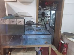 -锅老头海鲜铁锅炖
