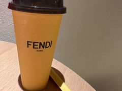 -喜茶(北京华贸购物中心店)