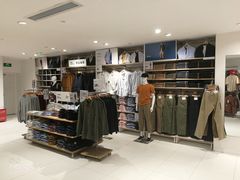 -优衣库(北京万柳华联购物中心店)