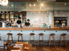 -ROAST coffee & eatery