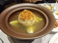 蟹粉鱼圆-屋里厢上海菜馆