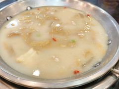 -老来福·非遗酸汤兔(凯旋路店)