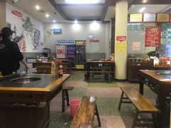 大堂-盐井记·自贡美蛙鲜锅兔(中和店)