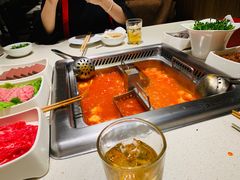 -海底捞火锅鲜切牛肉主题店(长寿路店)