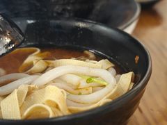 -丽虹云南过桥米线(兴工街店)