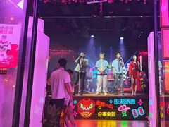 -喜鹊音乐酒馆(西街店)