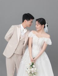 -雪中彩影婚纱摄影·微光艺术中心