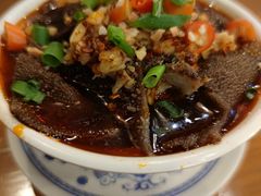冒毛肚-炉小二铜锅牛蛙•川湘菜(三里屯店)