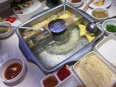 -海底捞火锅(杭州庆春路夜宵主题店)