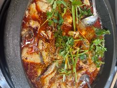 -灶知轩湘西石锅鱼(万佳广场店)