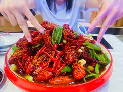 -海盗船. 龙虾烧烤. 酒馆