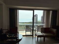 -三亚湾海居铂尔曼度假酒店