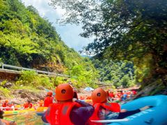 -安吉龙王山峡谷漂流