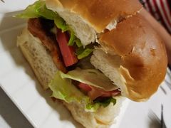 俄式双肉饼七层汉堡-吱咖啡西式简餐