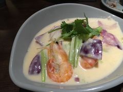 -大头虾越式风味餐厅(光明广场店)