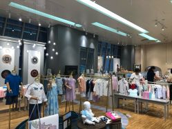 -丽婴房(七莘路店)