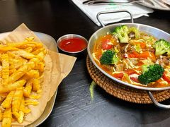 -J's Cafe Lab