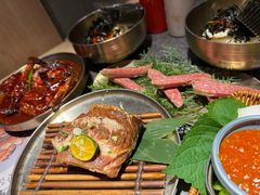 -草家酱蟹炭火烤肉店(珲春南路一店)