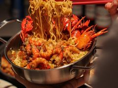 -龙巢盱眙龙虾·牛蛙·烧烤宵夜(八卦岭店)