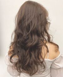 -变画·发型STUDIO