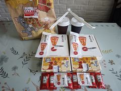 -必胜客(尹山湖歌林公园店)
