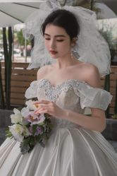 -艾米丽婚纱礼服