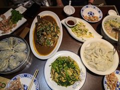 -方国老头包子·39年威海本地老字号•小船海鲜疙瘩汤