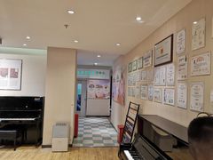 -柏斯音乐艺术中心·钢琴·吉他(上音店)