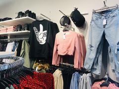 -H&M(天一广场店)