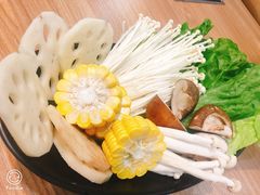 -巴适得板川味小火锅(百盛步行街广场店)