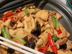 -荷塘秋月·本帮江浙菜(国权路店)